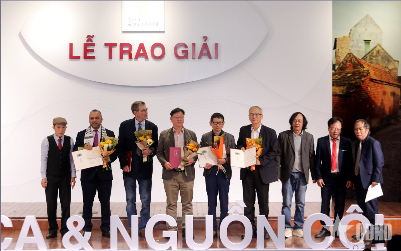 Kiến tạo hành lang pháp lý thuận lợi thúc đẩy văn học phát triển